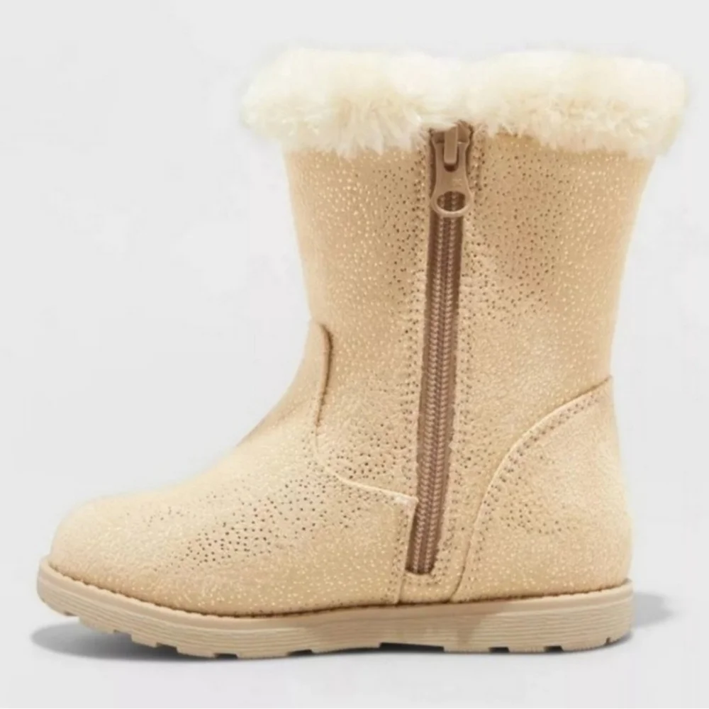 NWT Cat & Jack Girls Gold Tan Glitter Leah Faux Fur Boots Size 6